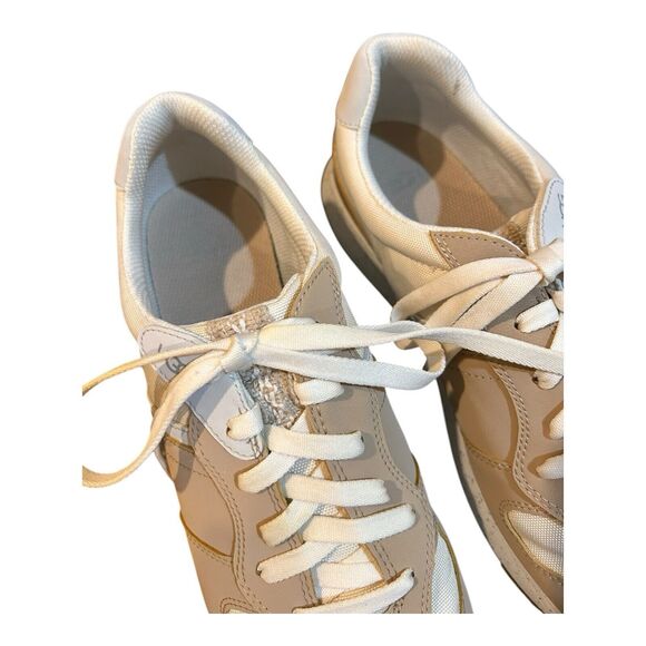 UGG Retrainer Tennis Shoe Women Khaki/Linen Sz 10 - Picture 3 of 6